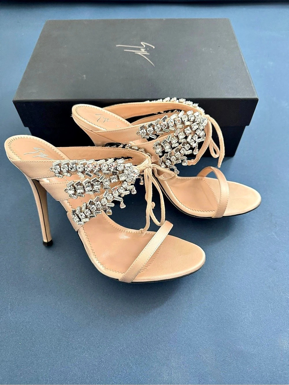 Giuseppe Zanotti Crystal-Embellished Mule